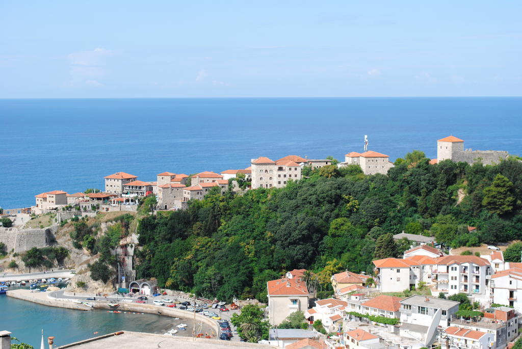 Apartments Knezevic Ulcinj Exterior photo